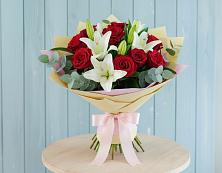 Букет цветов из:  Лилии и Розы в Душоново