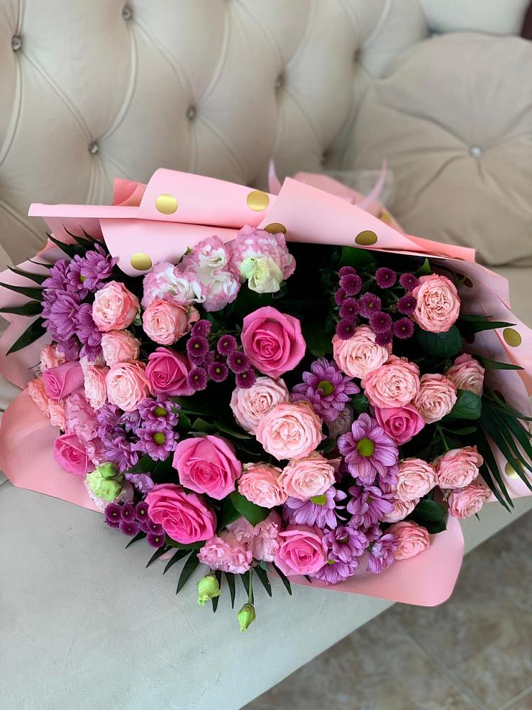 Букет цветов из: Хризантемы, Розы и Лизиантусы в Душоново