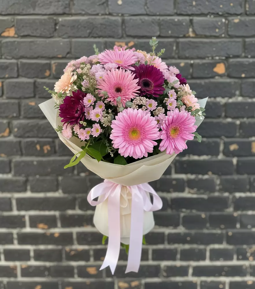 Букет цветов из: Герберы и Хризантемы в Душоново