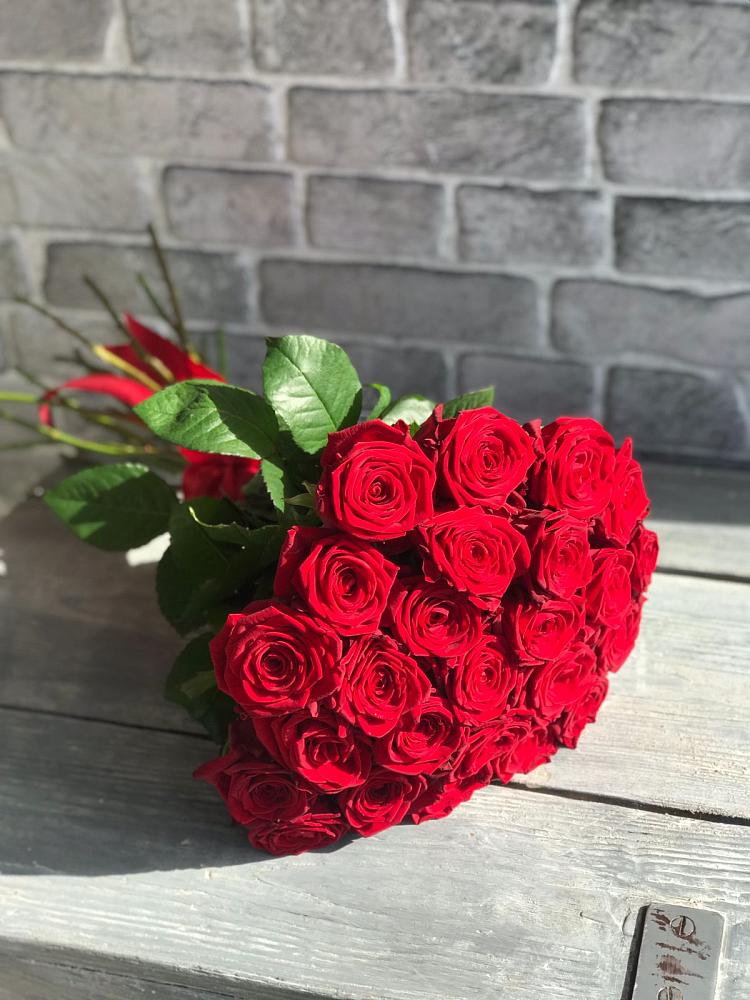 Букет Красные розы Фридом в Душоново