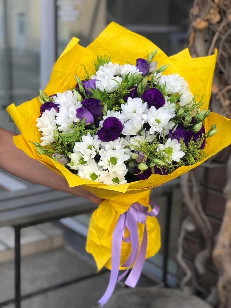 Букет цветов из: Ирисы, Хризантемы и Ромашки в Душоново