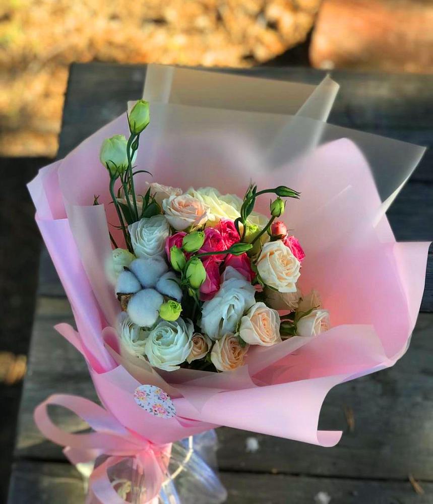 Букет цветов из: Розы и Лизиантусы в Душоново