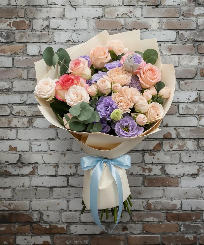 Букет цветов из: Розы, Лизиантусы и Гвоздики в Душоново