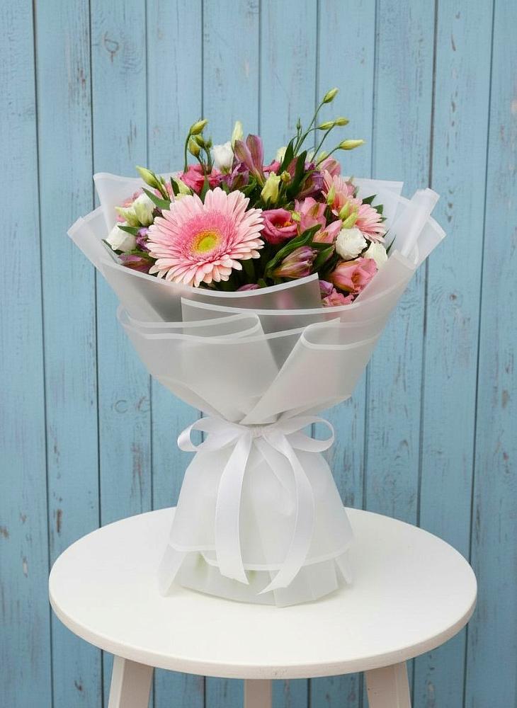 Букет цветов из: Герберы, Альстромерии и Лизиантусы в Душоново