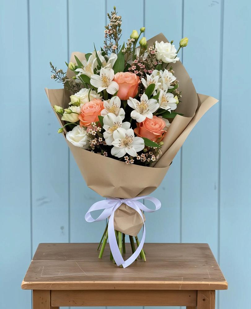 Букет цветов из: Альстромерии, Лизиантусы, Розы и Хризантемы в Душоново