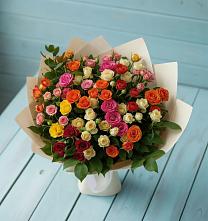 Букет Микс из разноцветных кустовых роз в Душоново